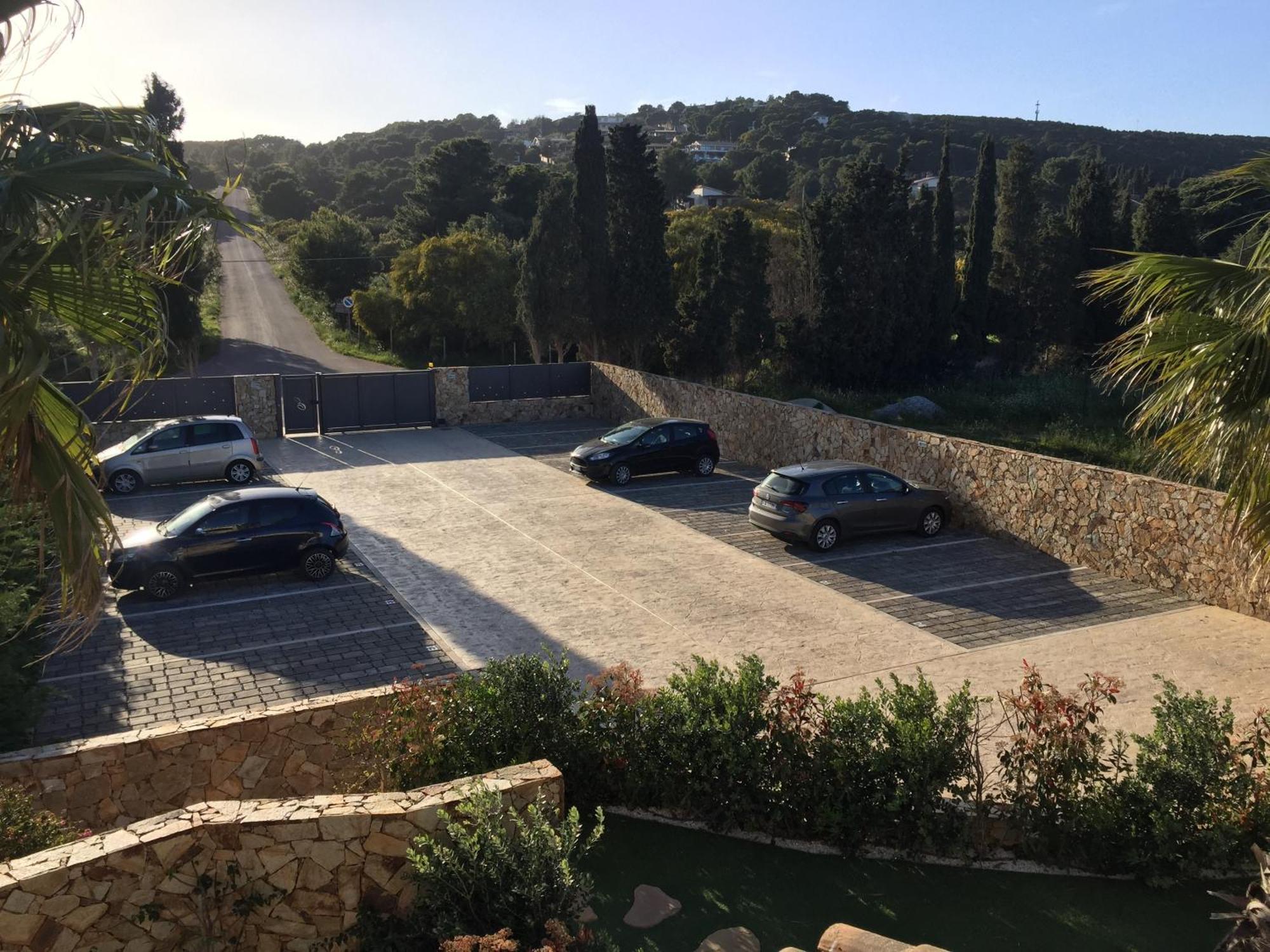 Residence Elegance Ville Ed Appartamenti A Porto Pino Buitenkant foto