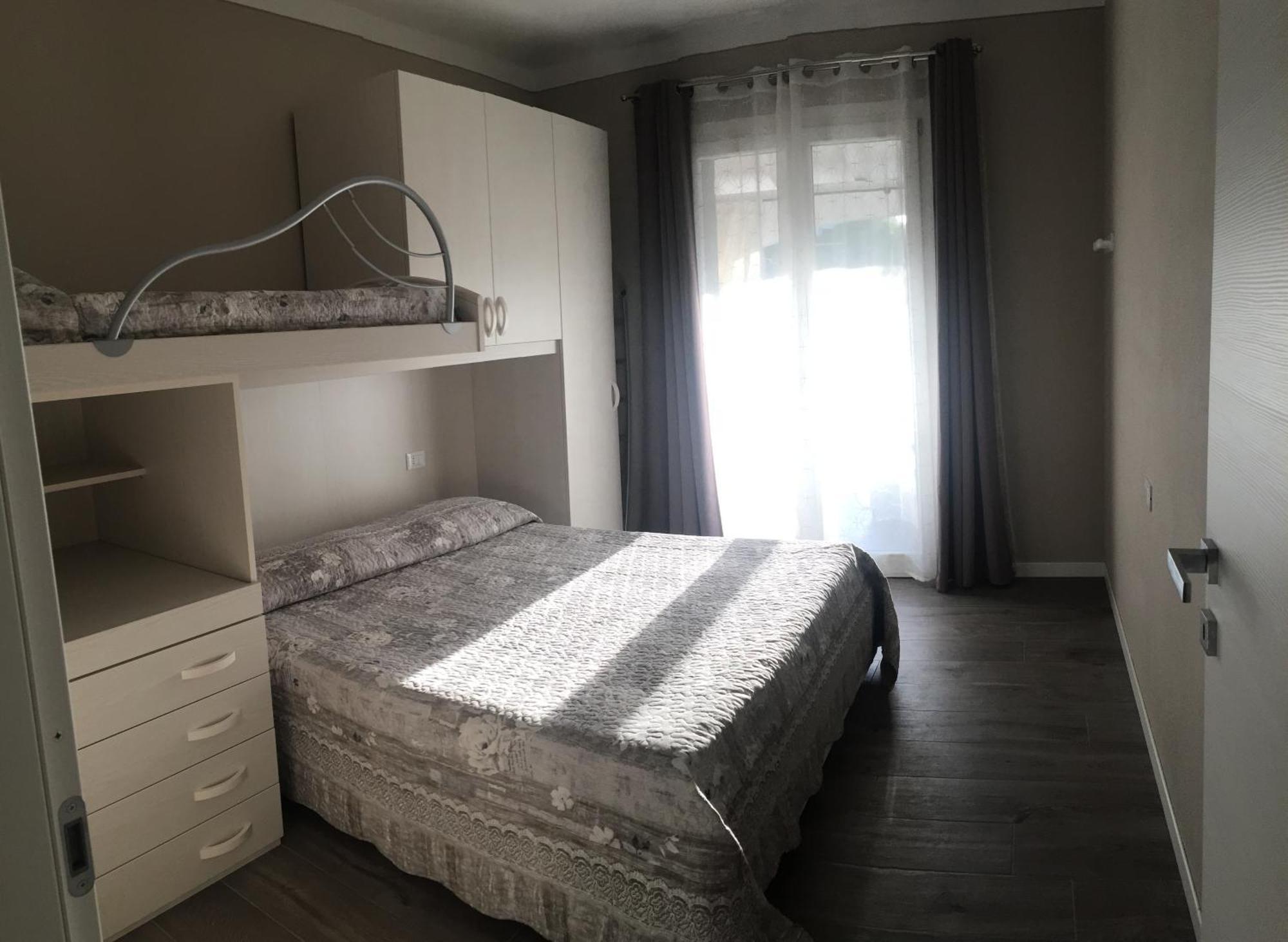 Residence Elegance Ville Ed Appartamenti A Porto Pino Buitenkant foto
