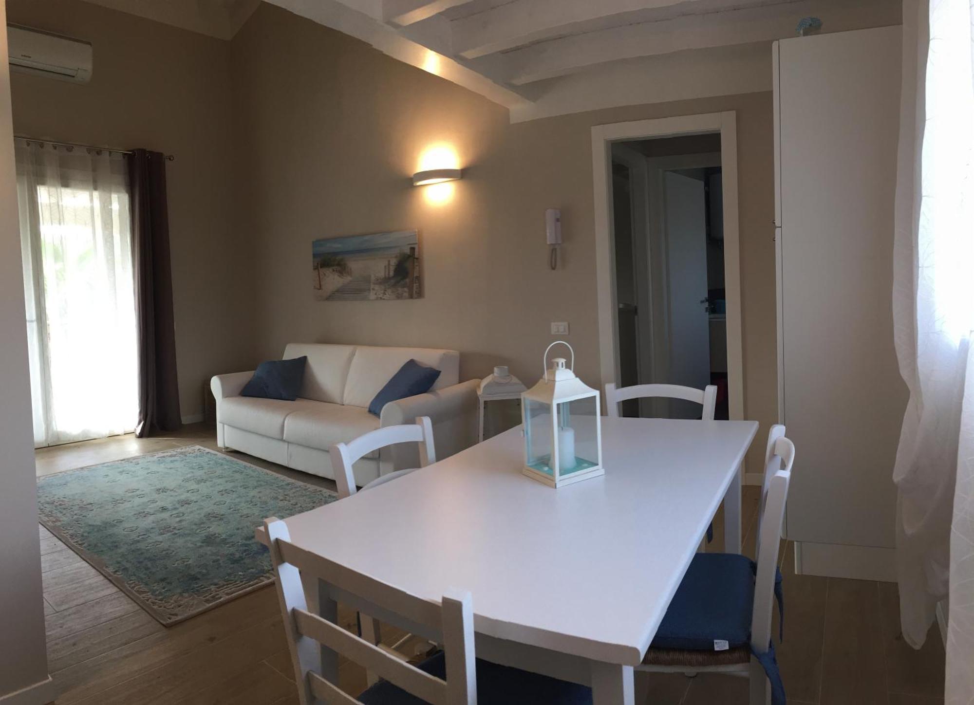 Residence Elegance Ville Ed Appartamenti A Porto Pino Buitenkant foto