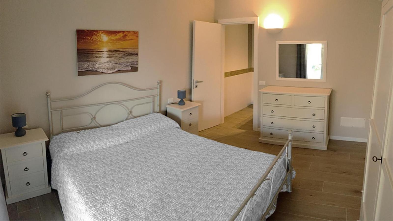 Residence Elegance Ville Ed Appartamenti A Porto Pino Buitenkant foto