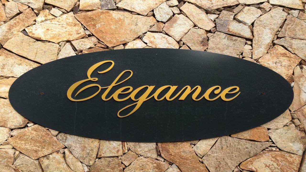 Residence Elegance Ville Ed Appartamenti A Porto Pino Buitenkant foto